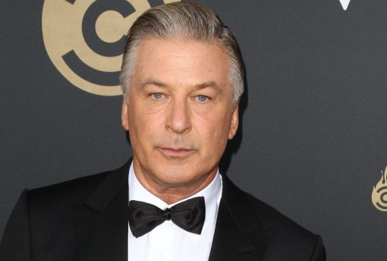 Alec Baldwin Bio, Net Worth, Salary Age, Height, Weight, Wiki, Health