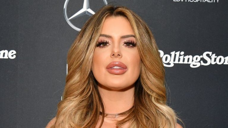 Brielle Biermann - Bio, Net Worth, Salary Age, Height, Weight, Wiki ...