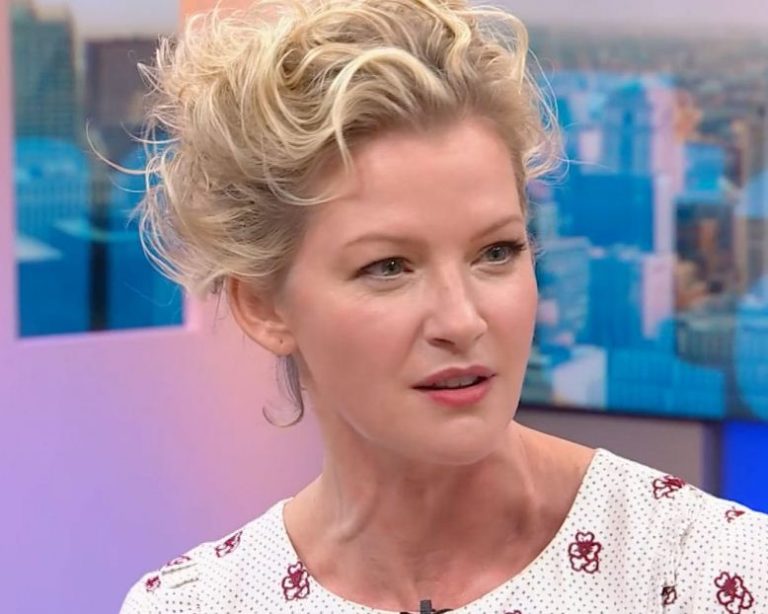 Gretchen Mol Bio, Net Worth, Salary Age, Height, Weight, Wiki, Health