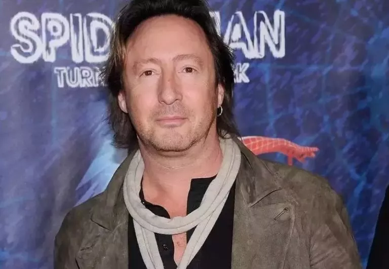 Julian Lennon Bio, Net Worth, Salary Age, Height, Weight, Wiki