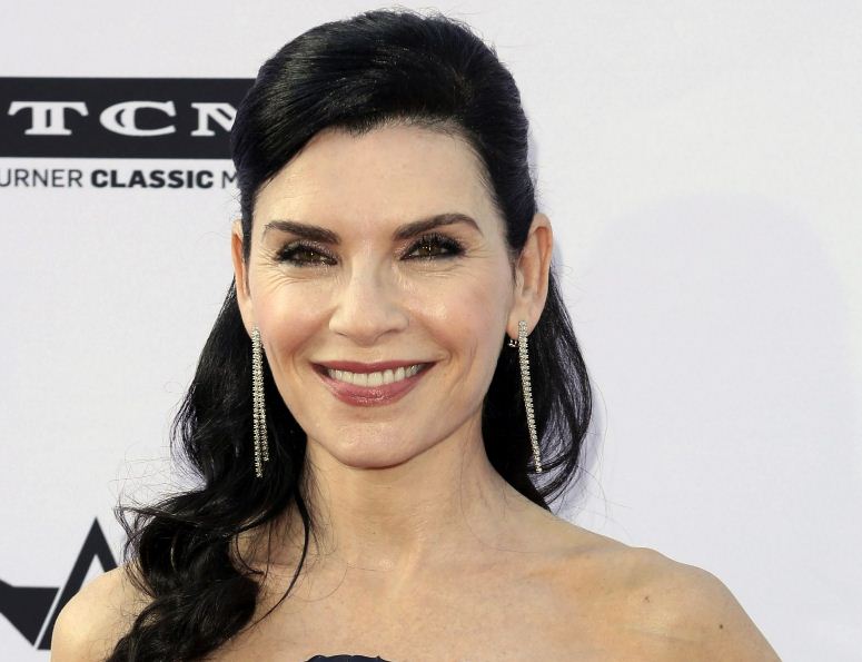 Julianna Margulies - Bio, Net Worth, Salary Age, Height, Weight, Wiki ...