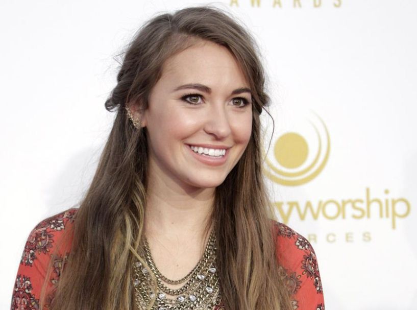 Lauren Daigle Bio, Net Worth, Salary Age, Height, Weight, Wiki