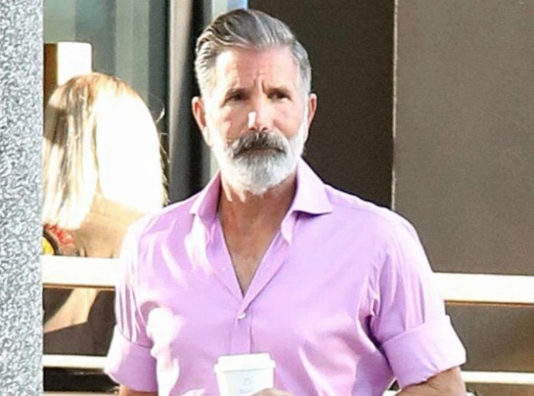 Mossimo Giannulli - Bio, Net Worth, Salary Age, Height, Weight, Wiki