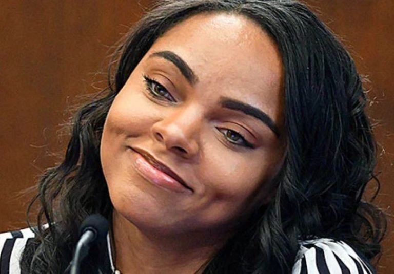 Shayanna Jenkins Bio, Net Worth, Salary Age, Height, Weight, Wiki