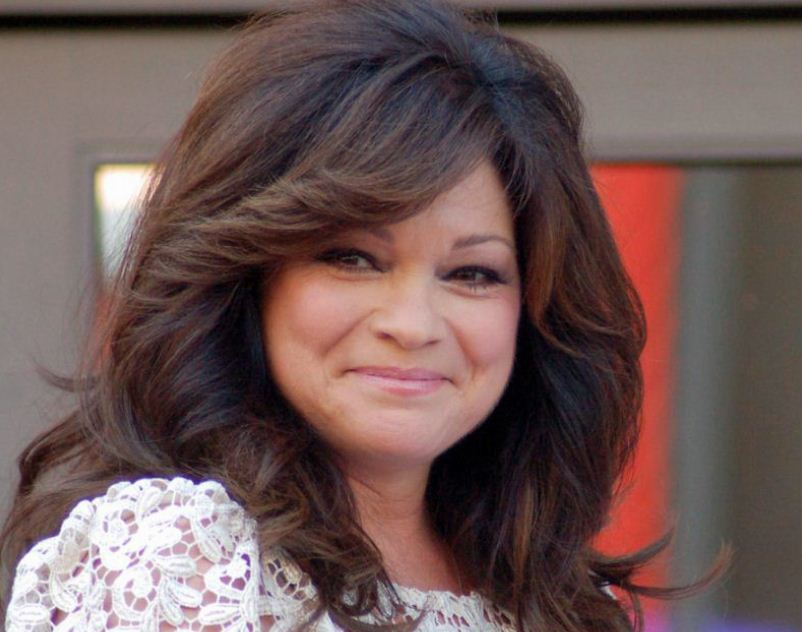 Valerie Bertinelli Bio, Net Worth, Salary Age, Height, Weight, Wiki